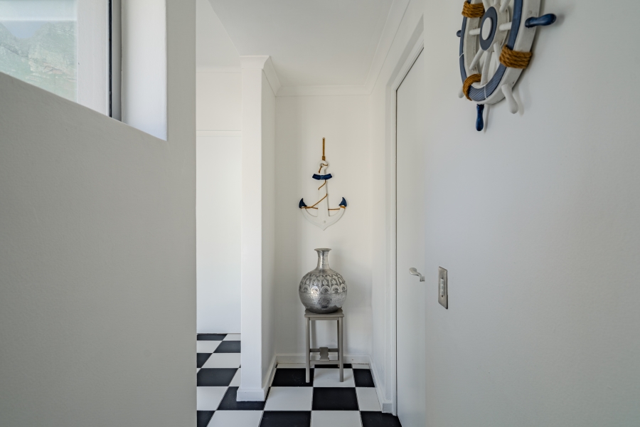 To Let 2 Bedroom Property for Rent in Camps Bay Western Cape